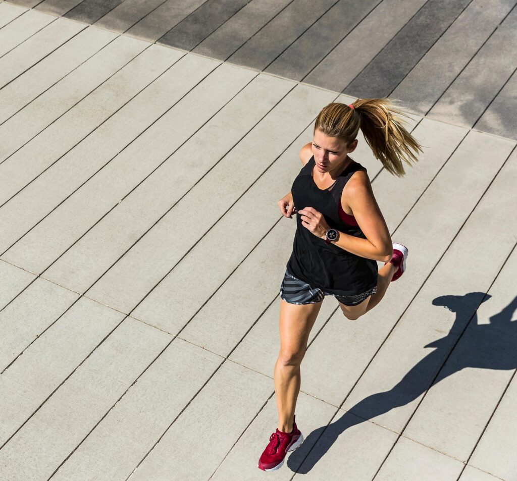roxanawilliams1920-running-6252827_1920